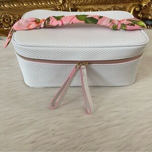 Estée Lauder Design By Amba Locke Makeup Travel Case